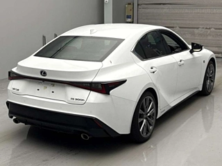 LEXUS IS 2022