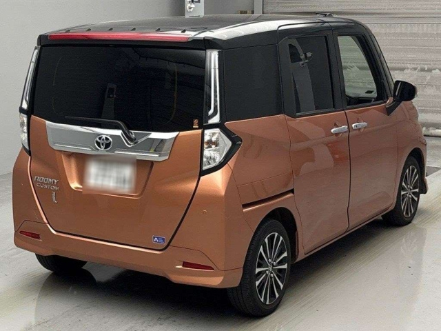 TOYOTA ROOMY 2022
