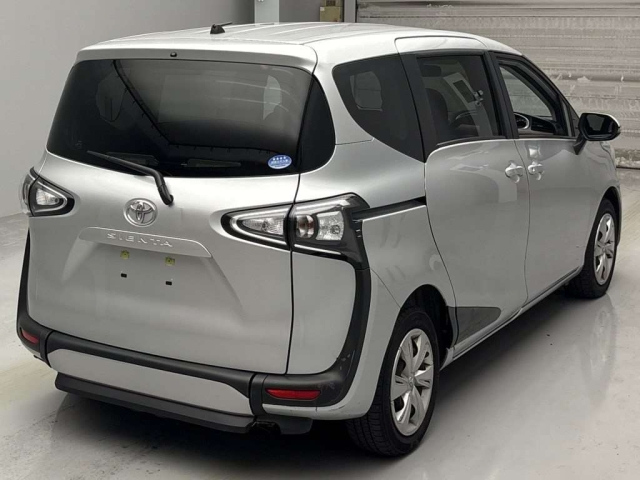 TOYOTA SIENTA 2020