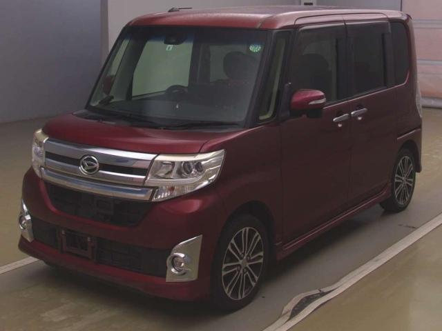DAIHATSU TANTO 2015