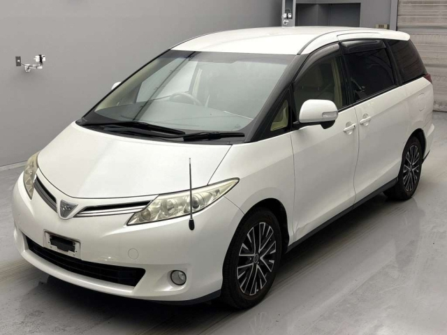 TOYOTA ESTIMA 2016