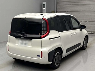TOYOTA SIENTA 2023