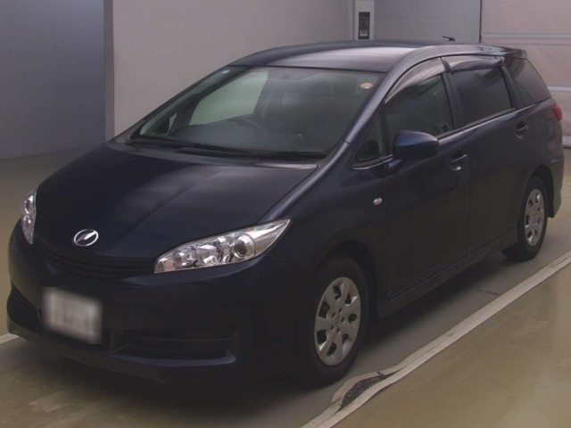 TOYOTA WISH 2010