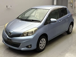 TOYOTA VITZ 2011