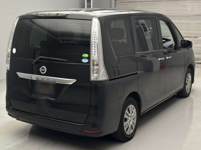 NISSAN SERENA 2015