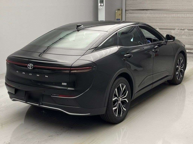 TOYOTA CROWN CROSSOVER 2023