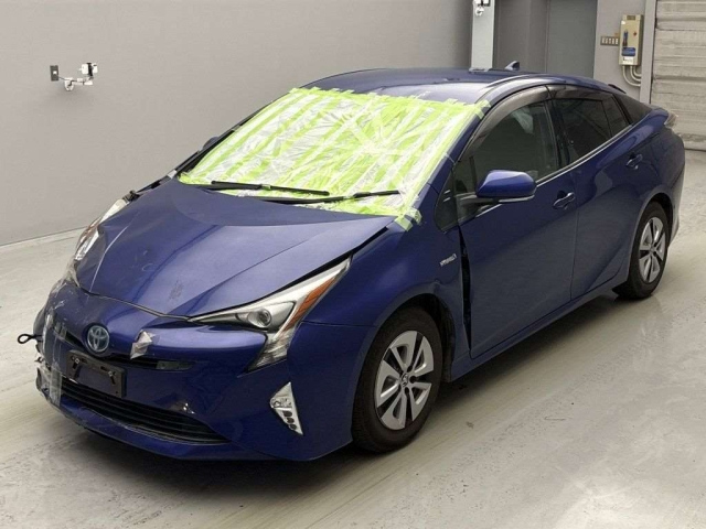 TOYOTA PRIUS 2017