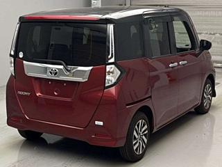 TOYOTA ROOMY 2023