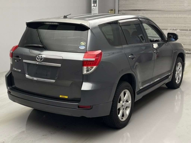 TOYOTA VANGUARD 2010