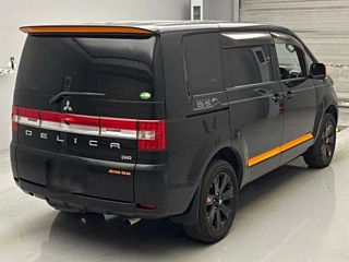 MITSUBISHI DELICA D5 2017