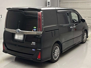 TOYOTA NOAH 2021
