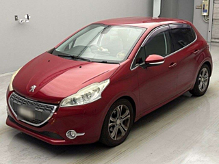 PEUGEOT 208 2012