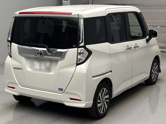 TOYOTA ROOMY 2021