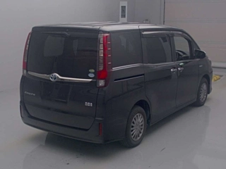 TOYOTA ESQUIRE 2016