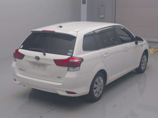 TOYOTA COROLLA FIELDER 2015