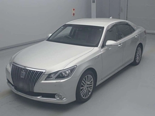 TOYOTA CROWN 2017