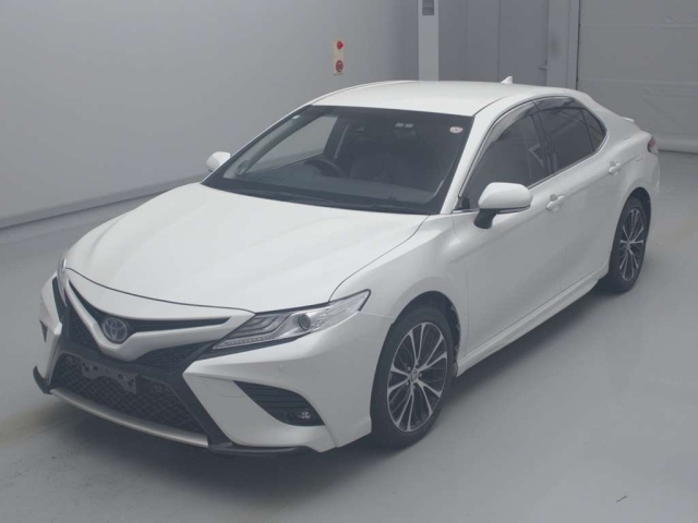 TOYOTA CAMRY 2020