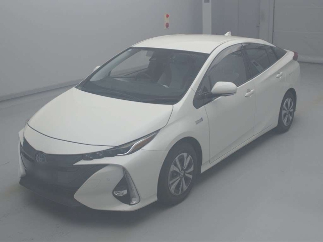 TOYOTA PRIUS PHV 2019