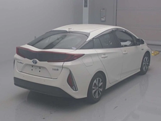 TOYOTA PRIUS PHV 2019