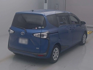 TOYOTA SIENTA 2015