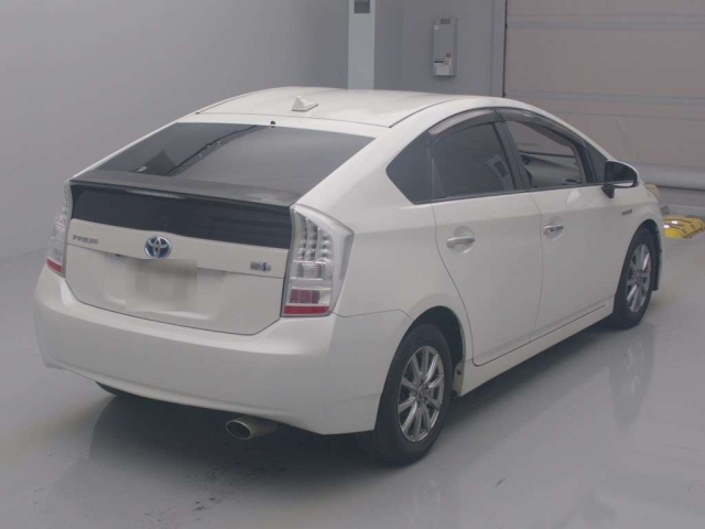 TOYOTA PRIUS 2011