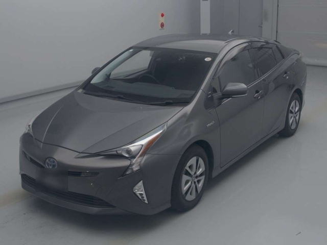 TOYOTA PRIUS 2016