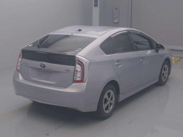 TOYOTA PRIUS 2012