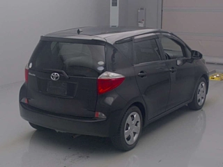 TOYOTA RACTIS 2011