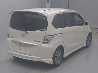 HONDA FREED 2012