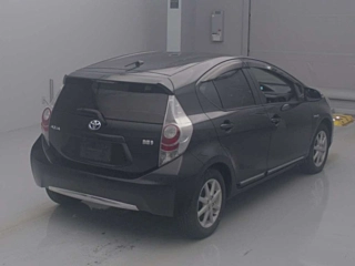 TOYOTA AQUA 2013