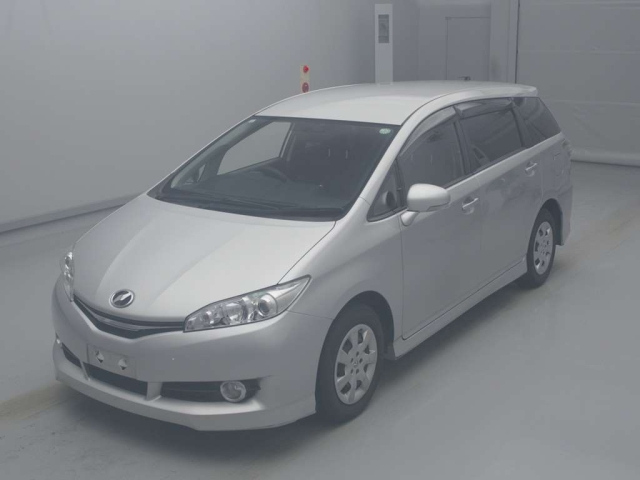 TOYOTA WISH 2017