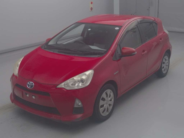 TOYOTA AQUA 2012