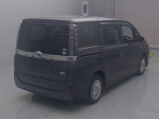 TOYOTA VOXY 2014