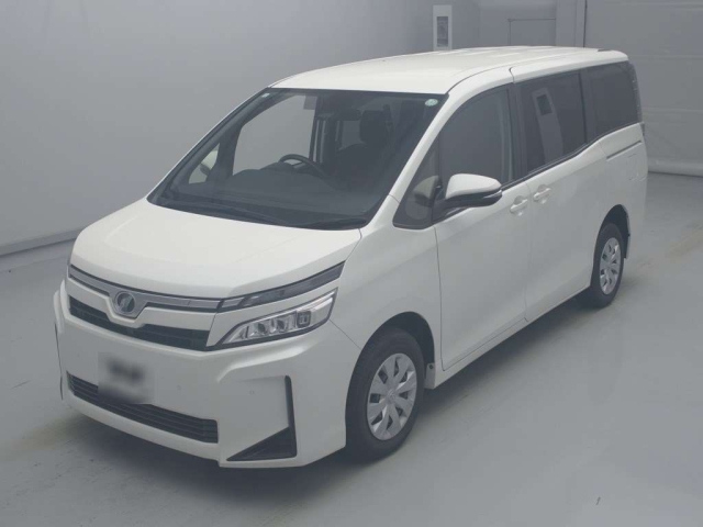 TOYOTA VOXY 2019