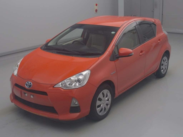 TOYOTA AQUA 2014