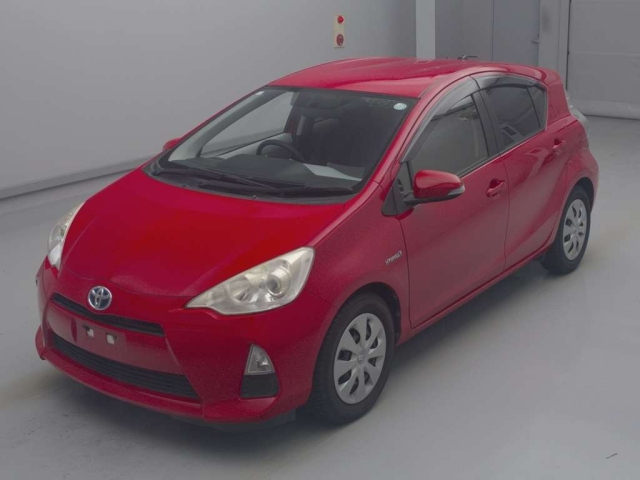 TOYOTA AQUA 2012