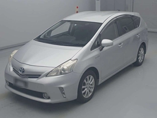 TOYOTA PRIUS ALPHA 2012