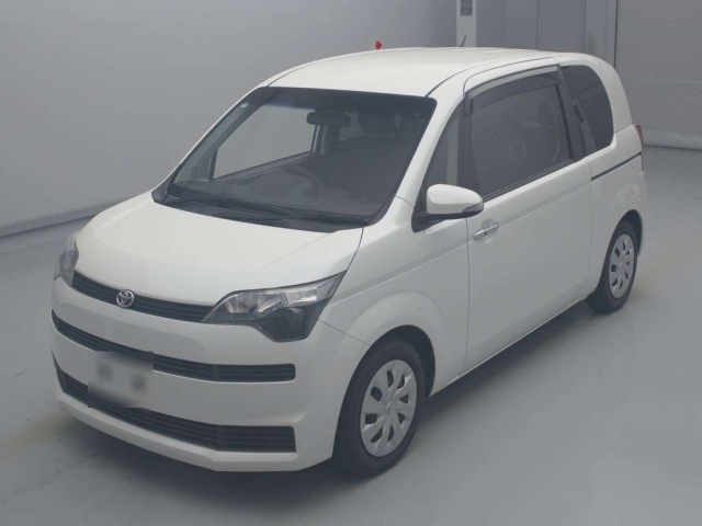 TOYOTA SPADE 2013