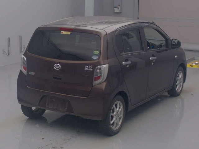 DAIHATSU MIRA E S 2013