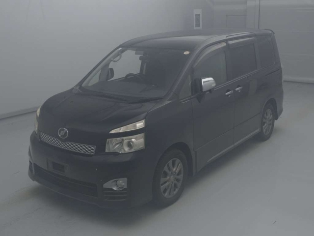 TOYOTA VOXY 2012