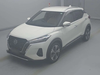 NISSAN KIX 2020