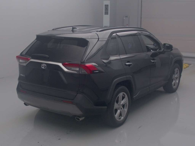 TOYOTA RAV4 2021
