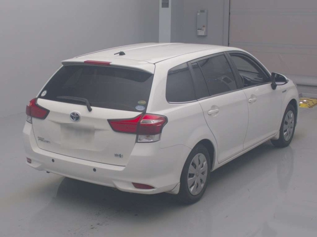 TOYOTA COROLLA FIELDER 2015