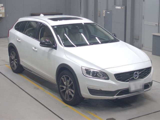 VOLVO V60 2017