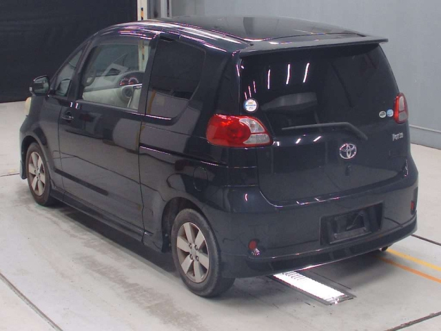 TOYOTA PORTE 2008