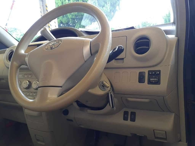 TOYOTA PORTE 2008