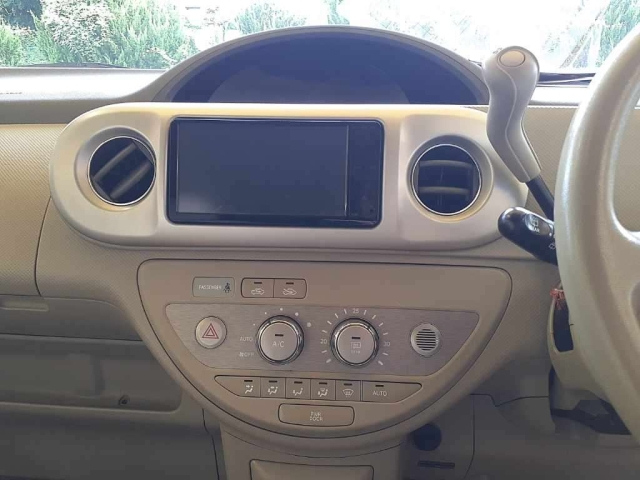 TOYOTA PORTE 2008