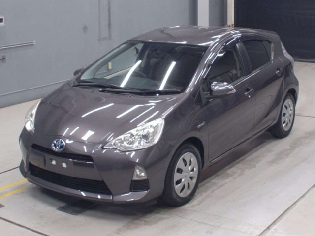 TOYOTA AQUA 2012