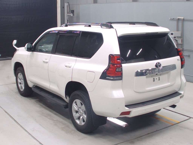 TOYOTA LAND CRUISER PRADO 2020