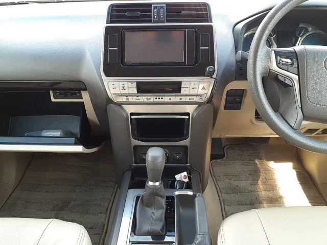 TOYOTA LAND CRUISER PRADO 2020